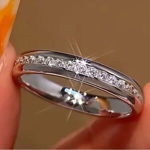 Elegant Women’s Silver Anniversary Ring